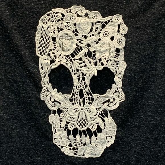 $5 ADD ON ITEM/Collard button up front tie knit skull detail - Picture 6 of 14